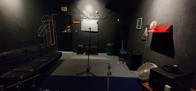 Estudio de ensayo - Estudio Azul Records